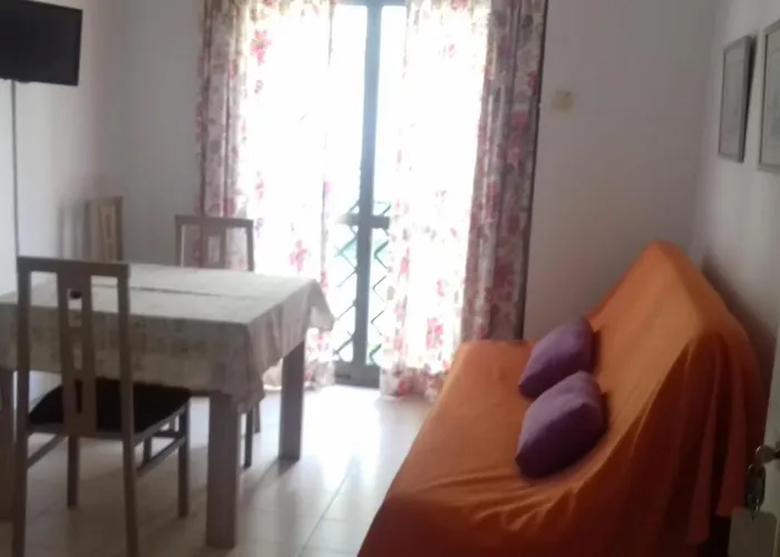 아파르타멘토스 메디테라네오 *